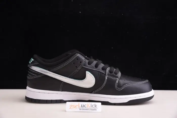 Nike SB Dunk Low Diamond Supply Co Black Diamond 