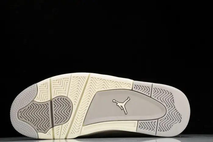 Air Jordan 4  Light Iron Ore” 