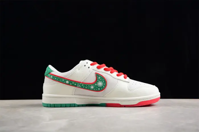 Nike SB Dunk Low 