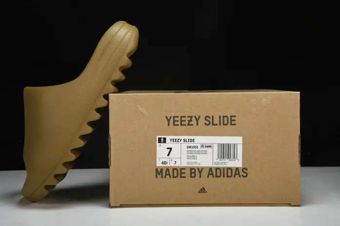 Yeezy Slide 