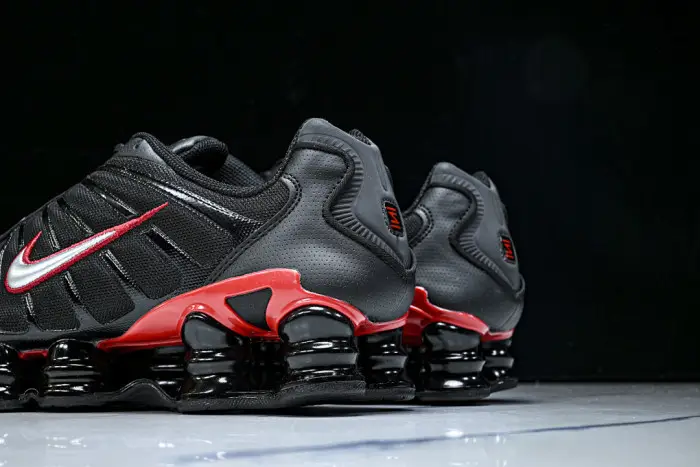 Nike Shox TL 