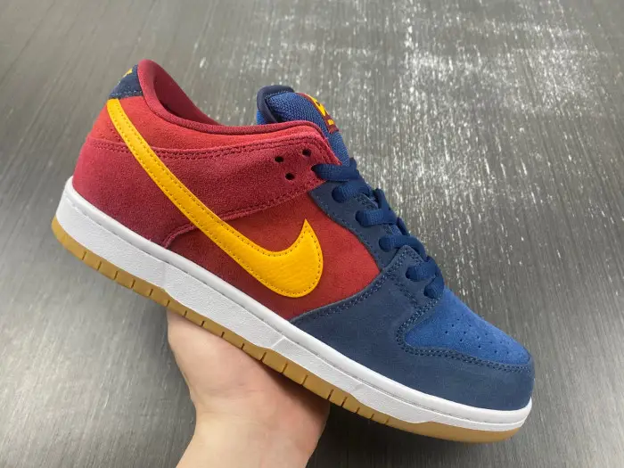 Nike SB Dunk Low Barcelona 
