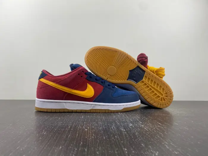 Nike SB Dunk Low Barcelona 