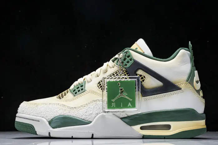 Air Jordan 4 Retro 