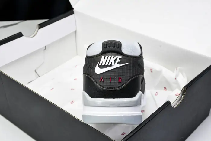 Air Jordan 4  “Remastered” 
