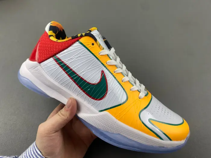 ZOOM KOBE 5 PROTRO 'CHAOS' 