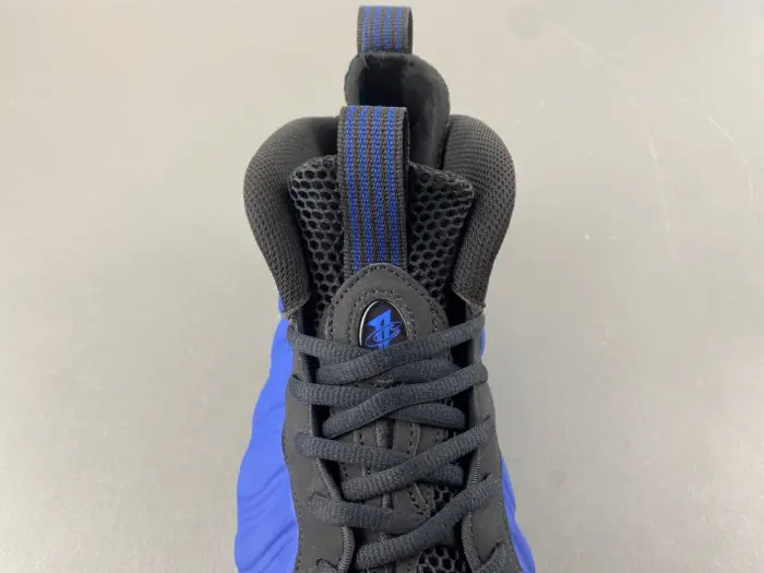 Nike Air Foamposite One  “Deep Royal” 