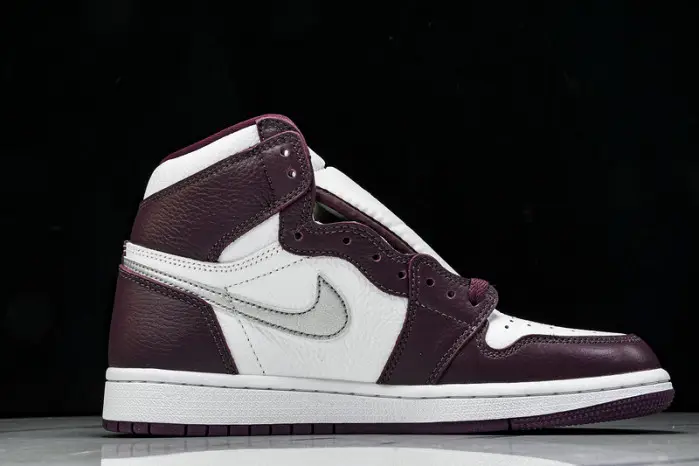 Air Jordan 1 High OG “Bordeaux” Bordeaux White-Metallic Silver 