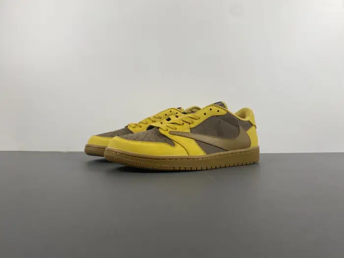Travis Scott x Air Jordan 1 Low OG 