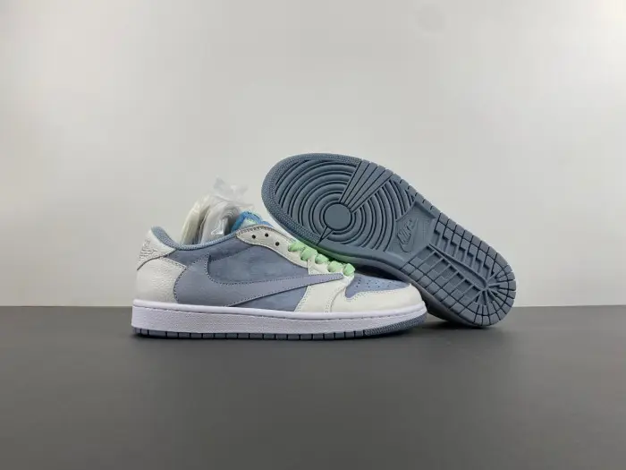 Travis Scott x Air Jordan 1 Low OG 