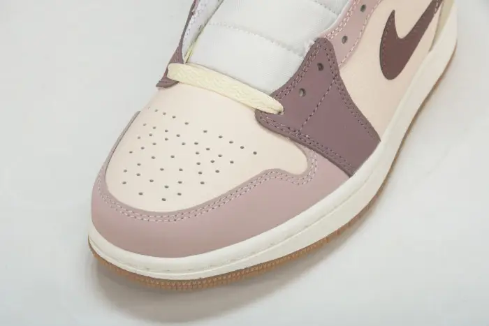 Jordan 1 Mid SE Dark Pony Smoky Mauve (W) 