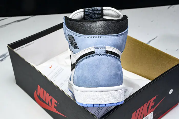 Jordan 1 Retro High White University Blue Black 