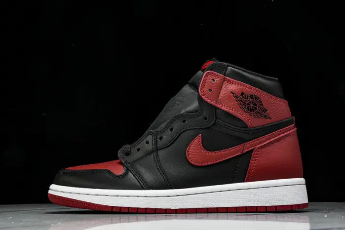 Jordan 1 Retro Bred "Banned" 