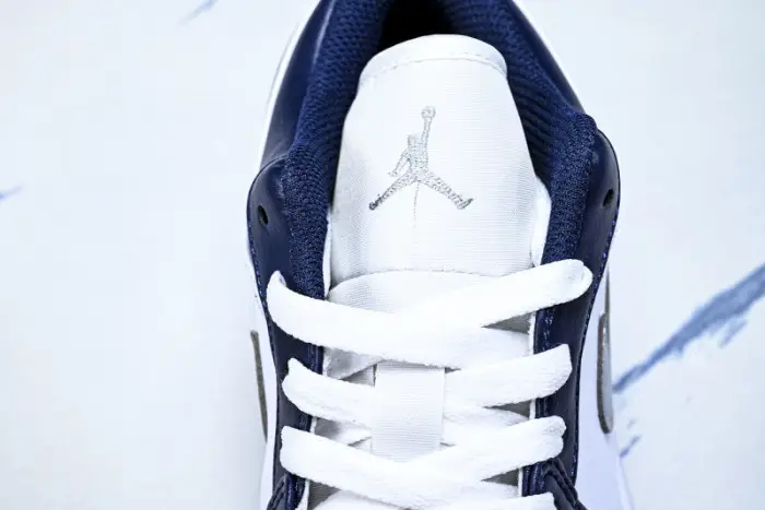 Air Jordan 1 Low 