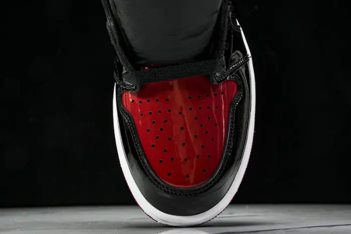 Air Jordan 1 High OG “Bred Patent” 