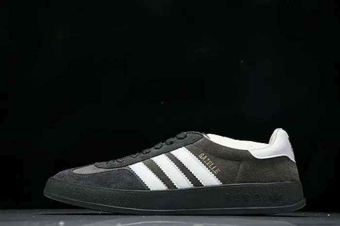 GC &Gazelle Adidas Originals x 