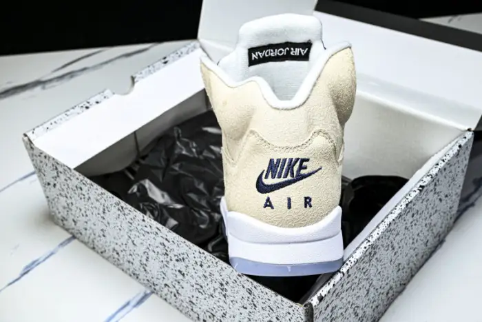 Jordan Air Jordan 5 Retro 