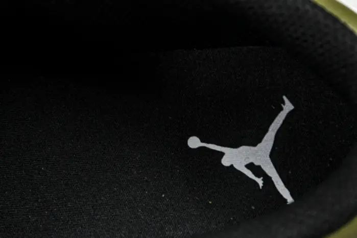 Air Jordan 1 Low 