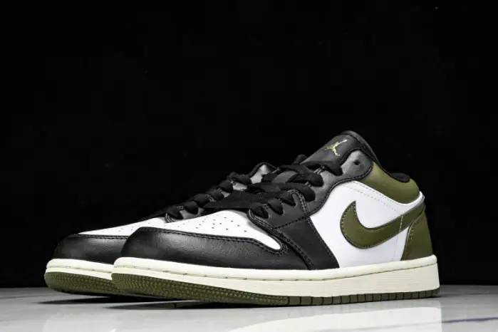Air Jordan 1 Low 
