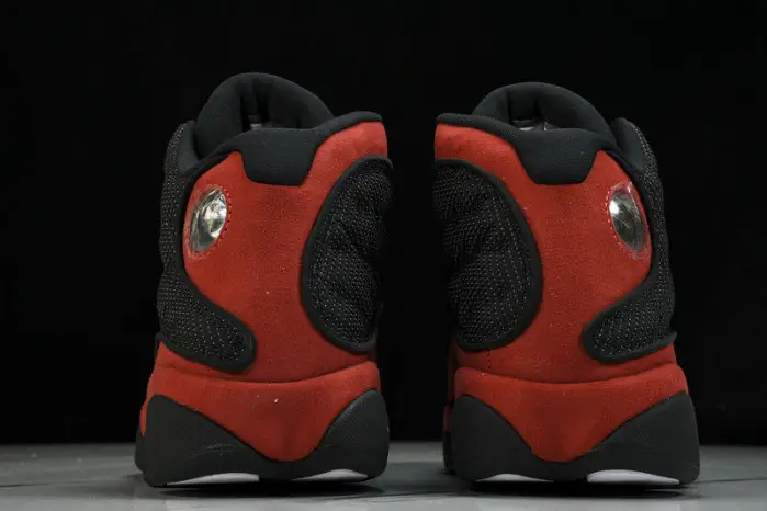 Air Jordan 13 “Bred” 