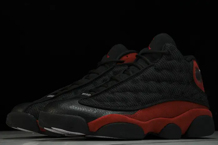 Air Jordan 13 “Bred” 