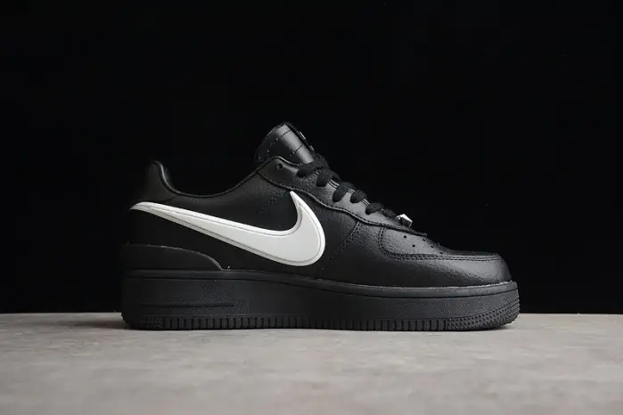 NIKEAIR FORCE 1 