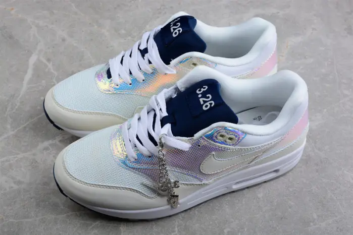 Nike Air Max 1 AMD La Ville Lumière (W) 