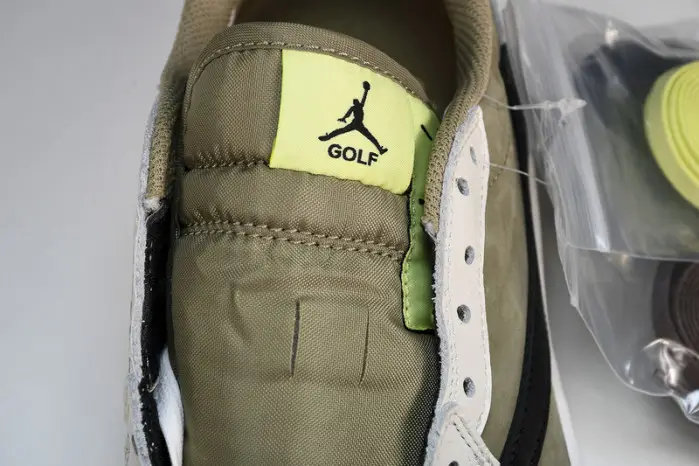 Travis Scott x Air Jordan 1 Low 