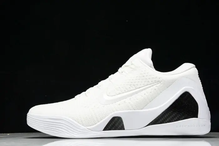 NK Zoom Kobe Protro "HALO" 