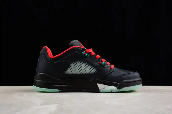 Air Jordan Retro 5 “Anthracite” 