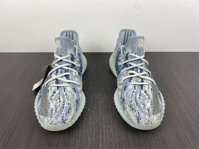 Yeezy Boost 350 V2  GW 