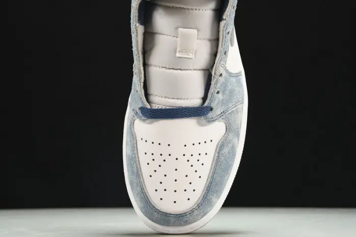 JORDAN 1 MID FRENCH BLUE FIRE RED 