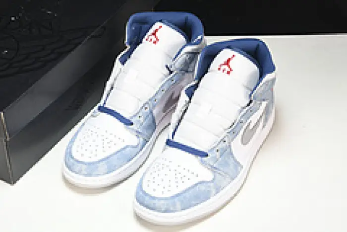 JORDAN 1 MID FRENCH BLUE FIRE RED 