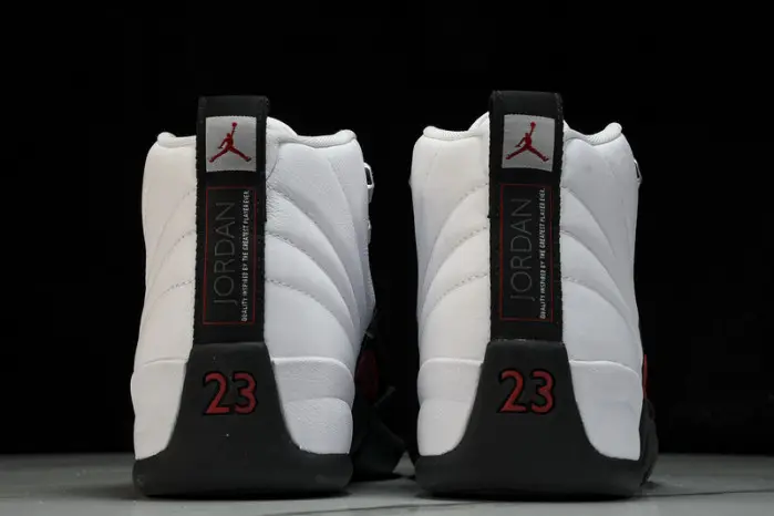 Air Jordan 12 