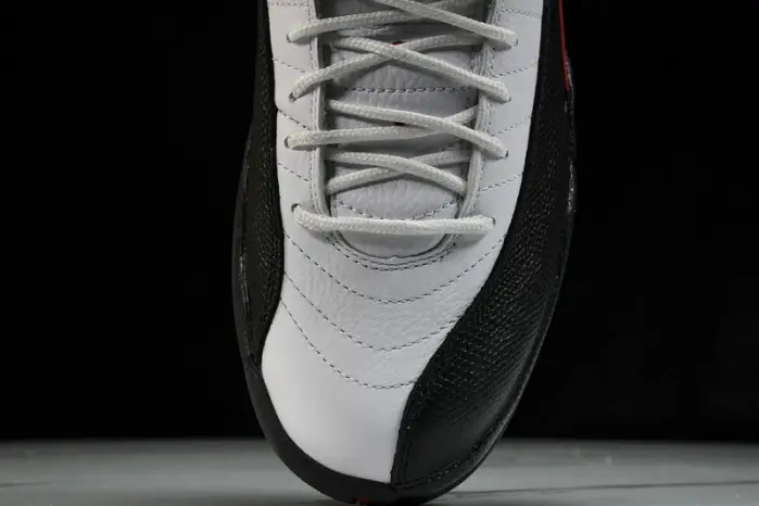 Air Jordan 12 