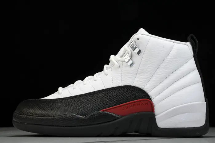 Air Jordan 12 
