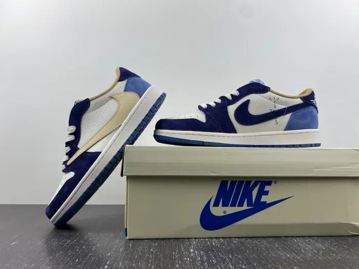 Travis Scott x Air Jordan 1 Low 