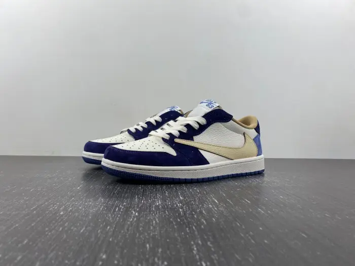 Travis Scott x Air Jordan 1 Low 
