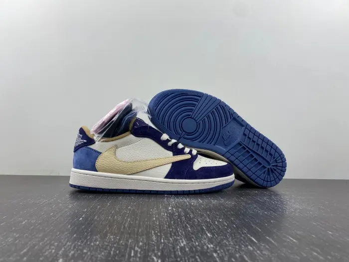 Travis Scott x Air Jordan 1 Low 