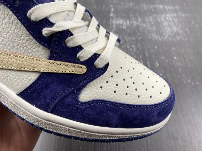 Travis Scott x Air Jordan 1 Low 