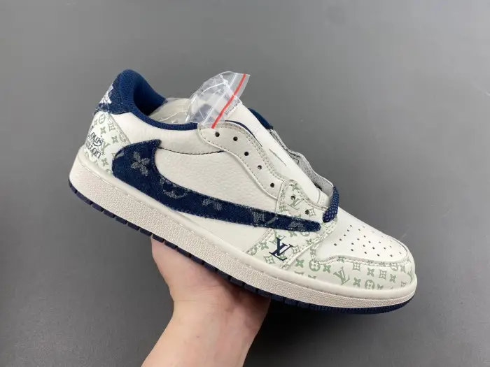 Travis Scott x Air Jordan 1 Low OG 