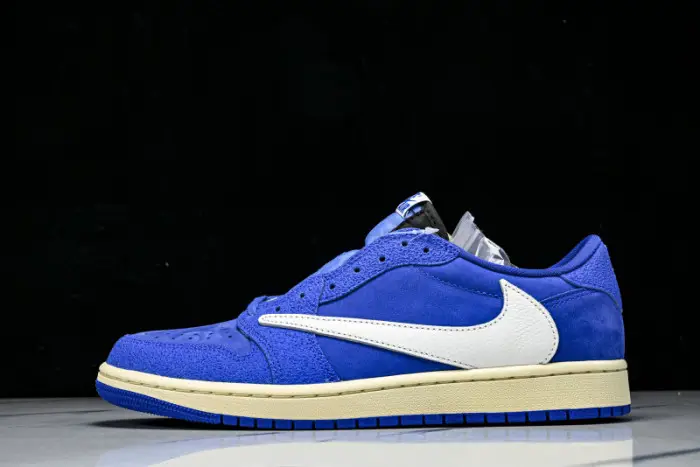 Travis Scott x Air Jordan 1 Low OG 