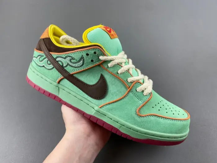 Nike SB Dunk Low “BHM” 