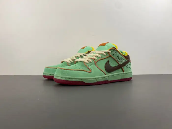 Nike SB Dunk Low “BHM” 
