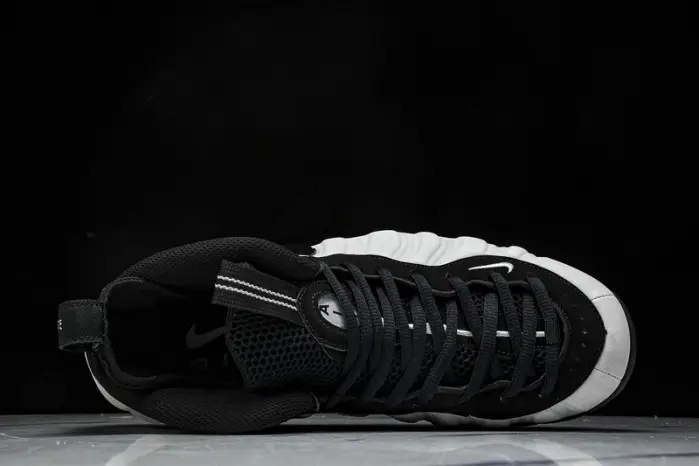 Nike Air Foamposite One “Wolf Grey” 