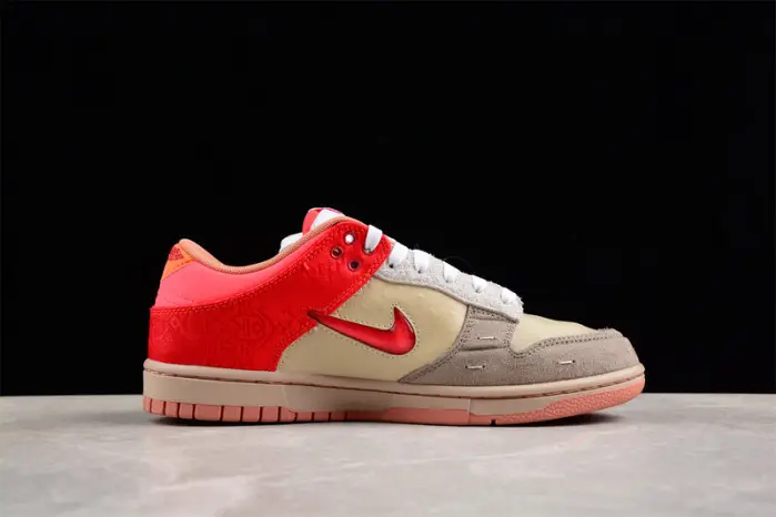 Nike SB Dunk Low 