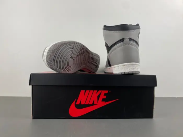Air Jordan 1 Hi '85 “Reverse Shadow” 