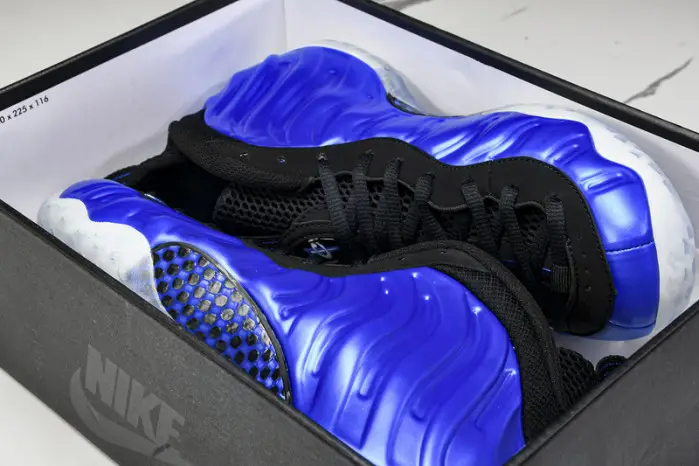 Nike Air Foamposite One Habanero “Royal” 