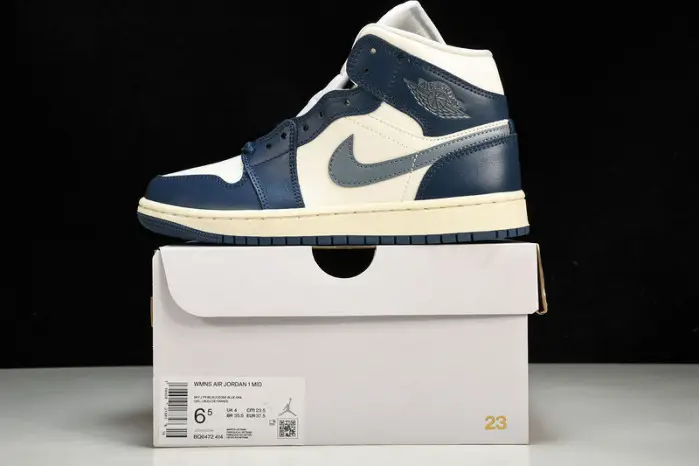 Air Jordan 1 Mid“Sky J French Blue” 