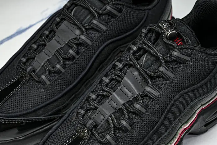 Air Max 95 SP Undefeated Black 